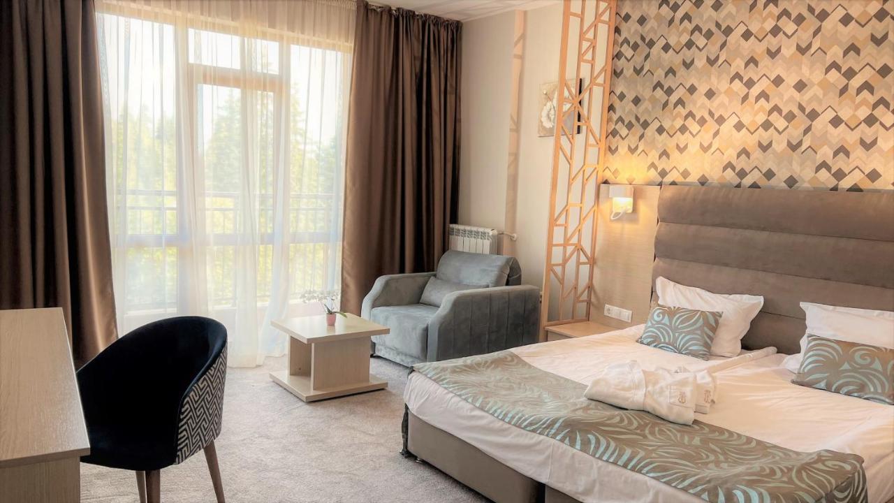 Hotel Orpheus - Casino And Spa Pamporowo Zewnętrze zdjęcie