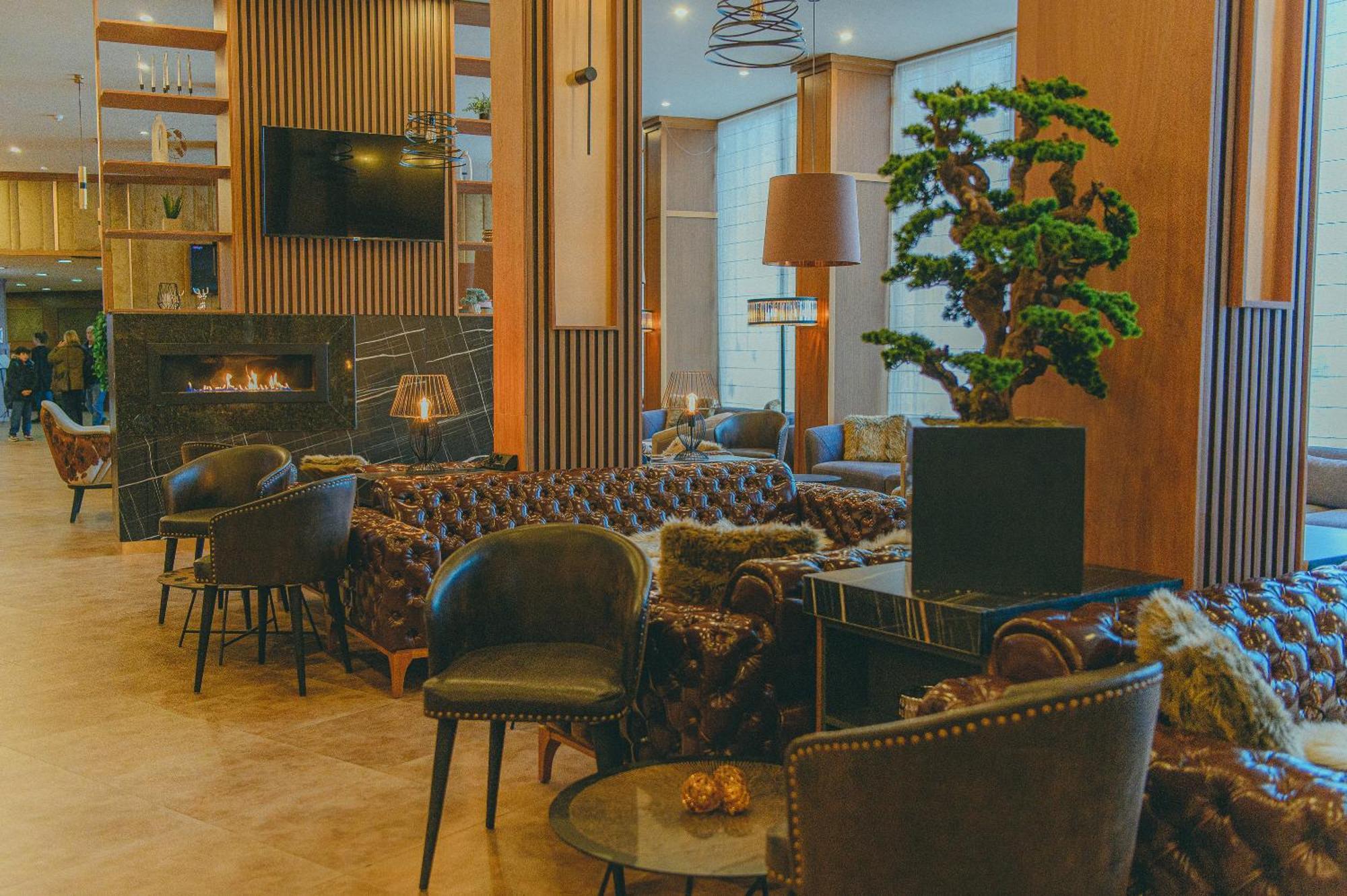 Hotel Orpheus - Casino And Spa Pamporowo Zewnętrze zdjęcie