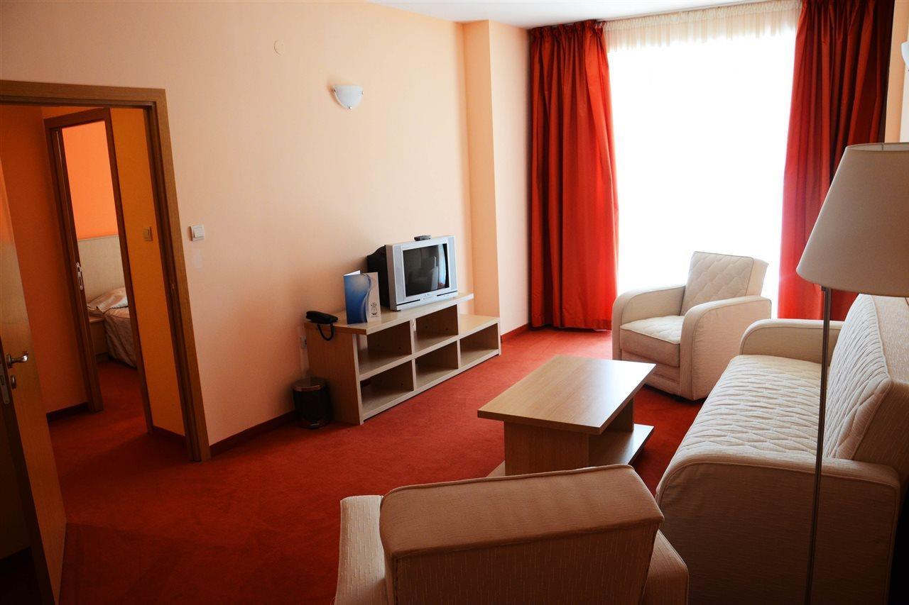 Hotel Orpheus - Casino And Spa Pamporowo Zewnętrze zdjęcie
